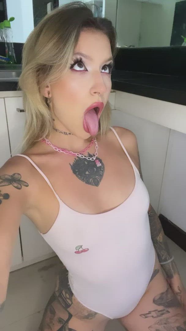 Steishaginnes <strong>@steishaginnesvip</strong> in tongue fetish ahegao selfie porn video