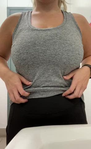 Stevie Rey <strong>@stevie_rey6</strong> in big bouncing tits titty drop curvy work porn video