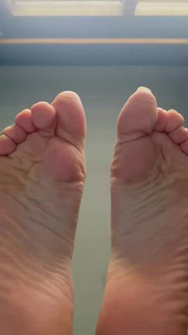 Sweetaris <strong>@sweet_ariss</strong> in fetish feet soles porn video