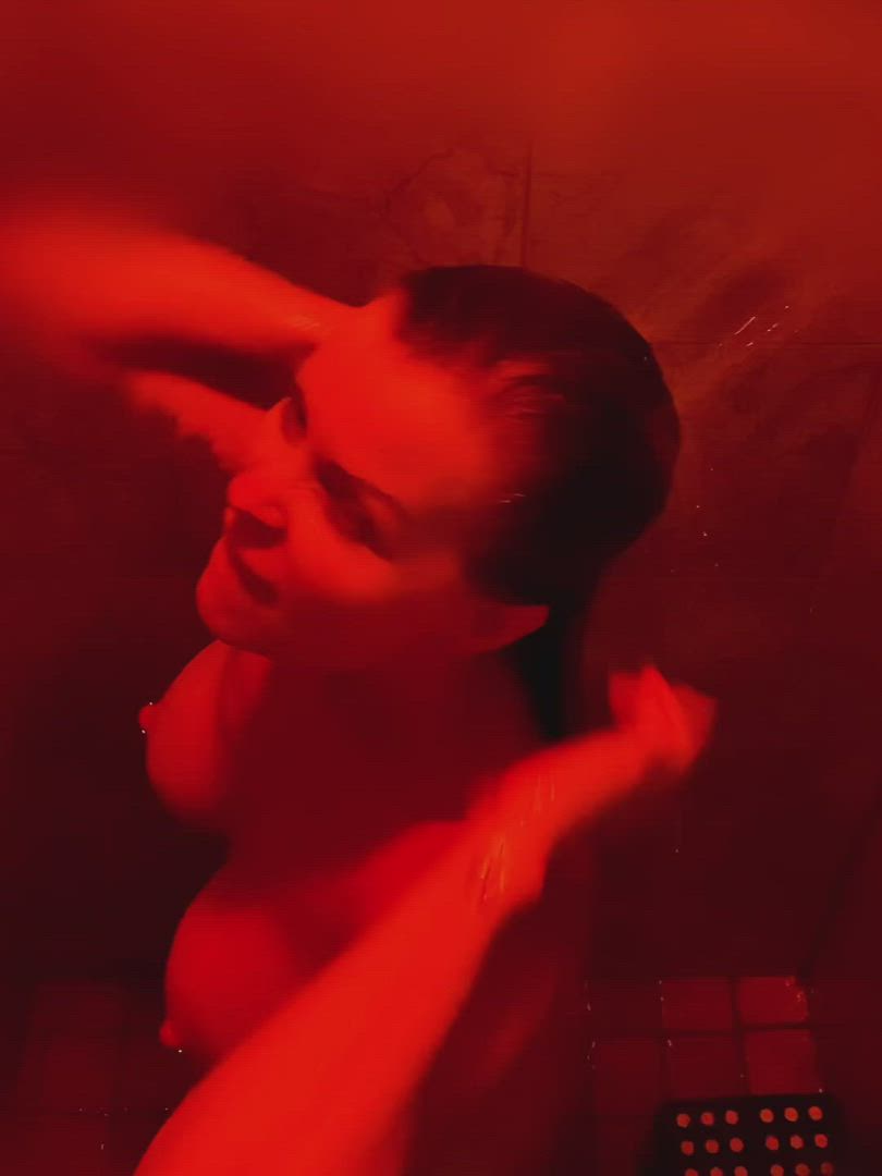 The_naughtywife <strong>@the_naughtywife</strong> in porn video