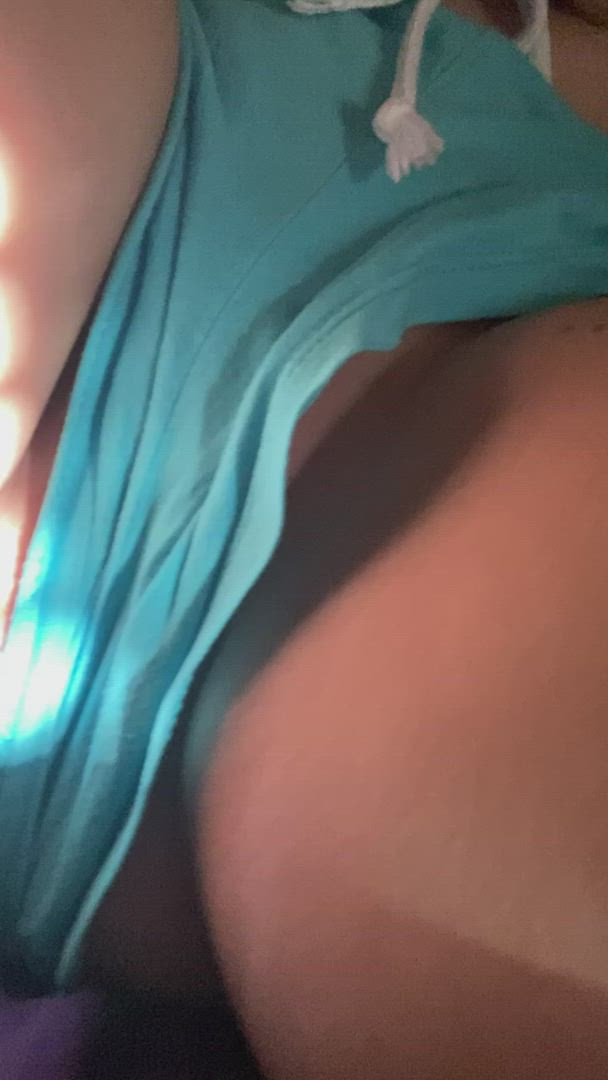 The Real 406 <strong>@thereal406</strong> in lips spread pussy porn video