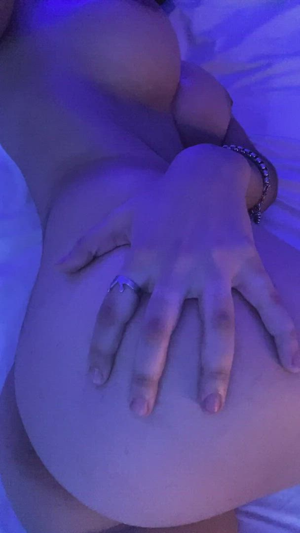 Trixiefantasy <strong>@trixiefantasyy</strong> in bouncing tits latina curvy porn video