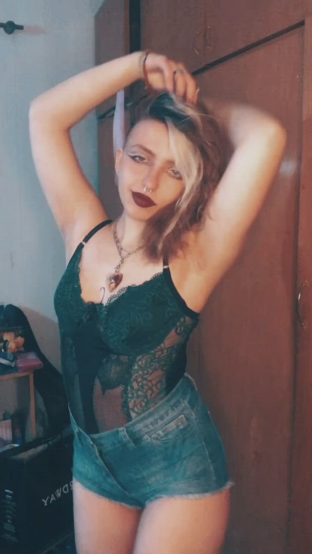 Vanessa Gem <strong>@vanessagem</strong> in porn video