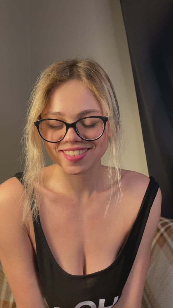 Velvet <strong>@velvet_tat</strong> in big tits blonde porn video