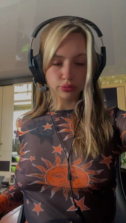 Vi Gray <strong>@vii_queen</strong> in nipple piercing 18 years old natural tits gamer girl onlyfans amateur tattoo anime boobs teens porn video