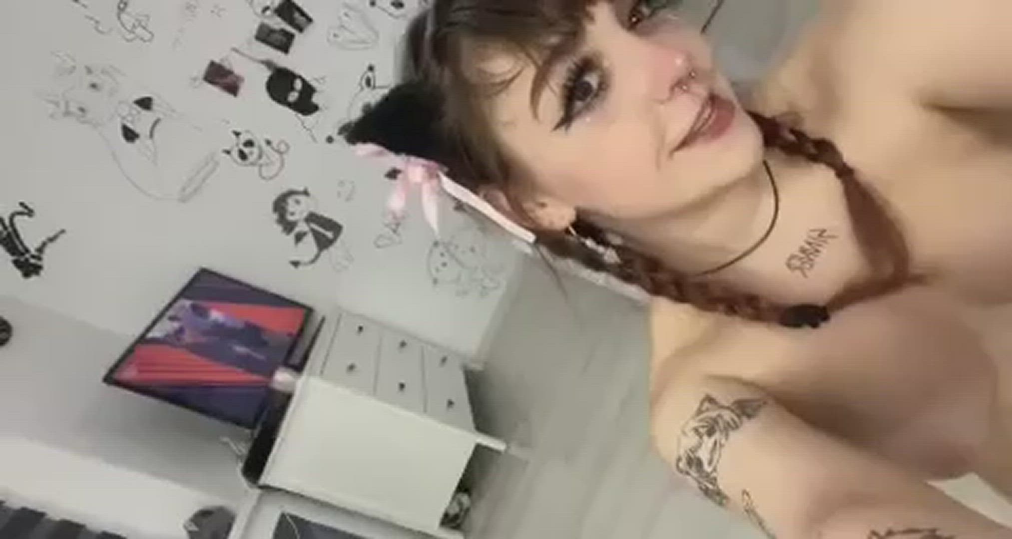 Vickilester <strong>@vickiwilder</strong> in porn video