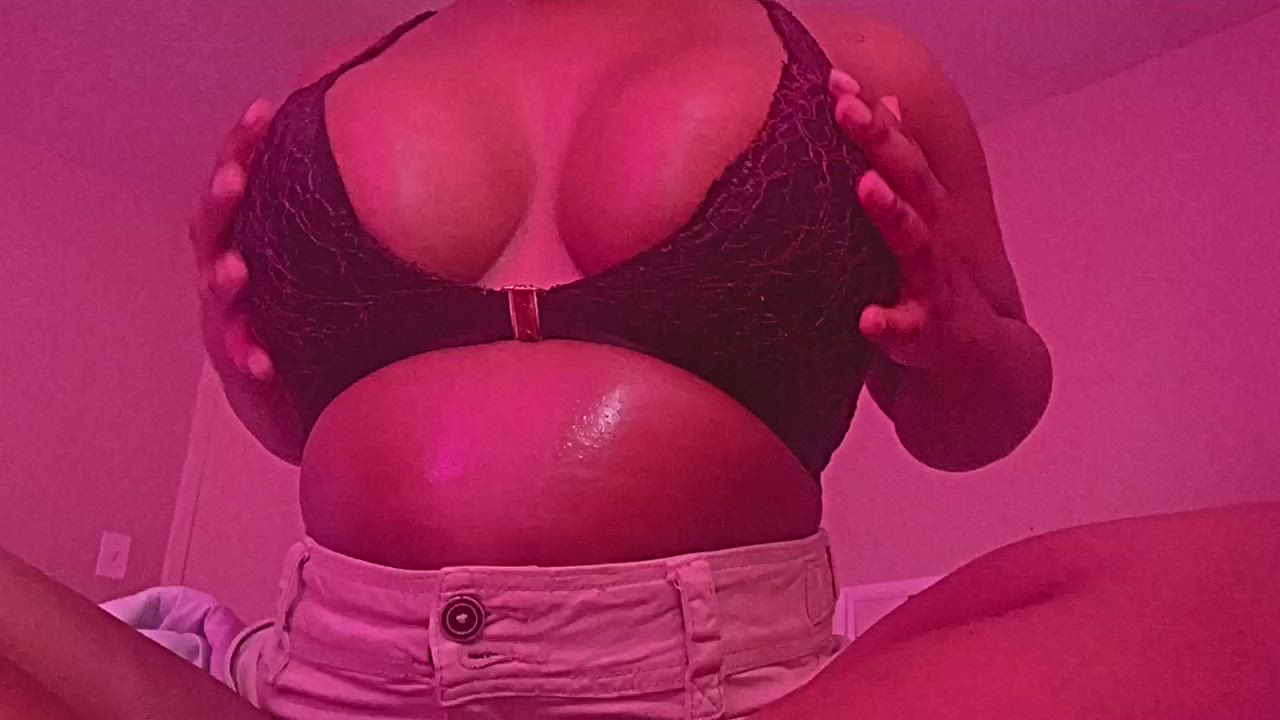 Vionibabe  <strong>@vionibabe</strong> in big tits ebony oiled porn video
