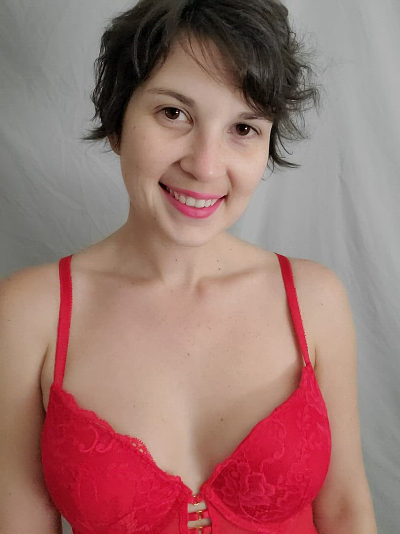 Vitamin rae <strong>@raeknox</strong> in natural tits brown eyes short hair brunette freckles lingerie lipstick boobs pale porn video