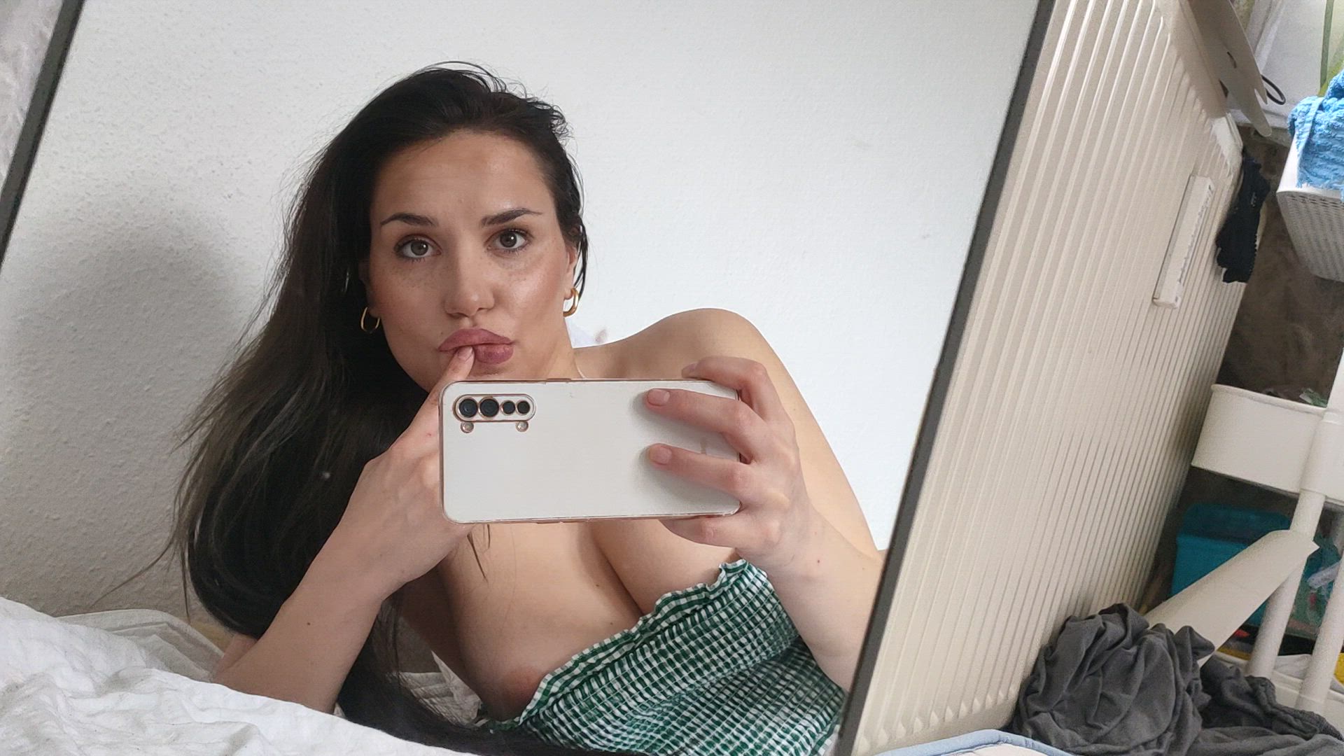 Vlindered <strong>@vlindered</strong> in big tits brunette boobs porn video