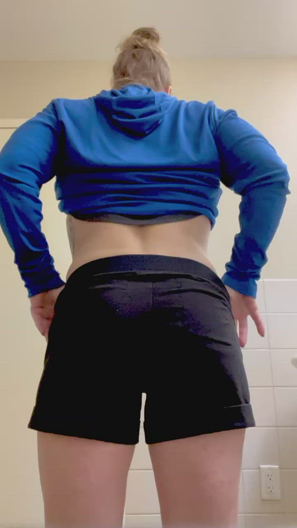 Whilehesaway <strong>@whilehesaway6969</strong> in porn video