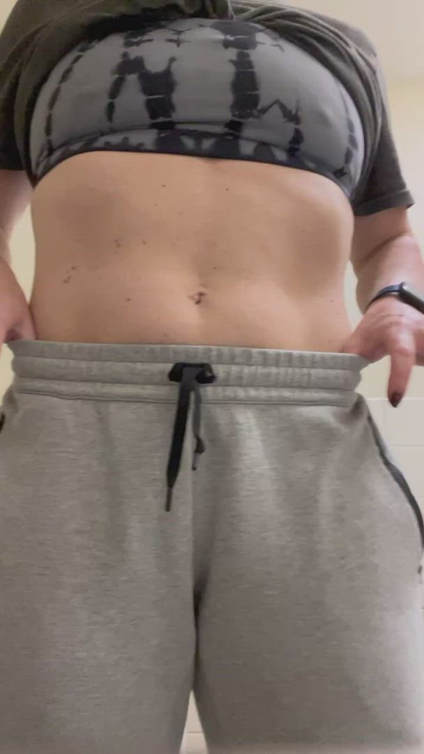 Whilehesaway <strong>@whilehesaway6969</strong> in porn video