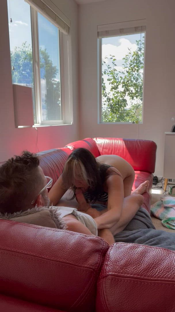 Wildperrichepsi <strong>@wildperrichepsi</strong> in real couple amateur blowjob porn video