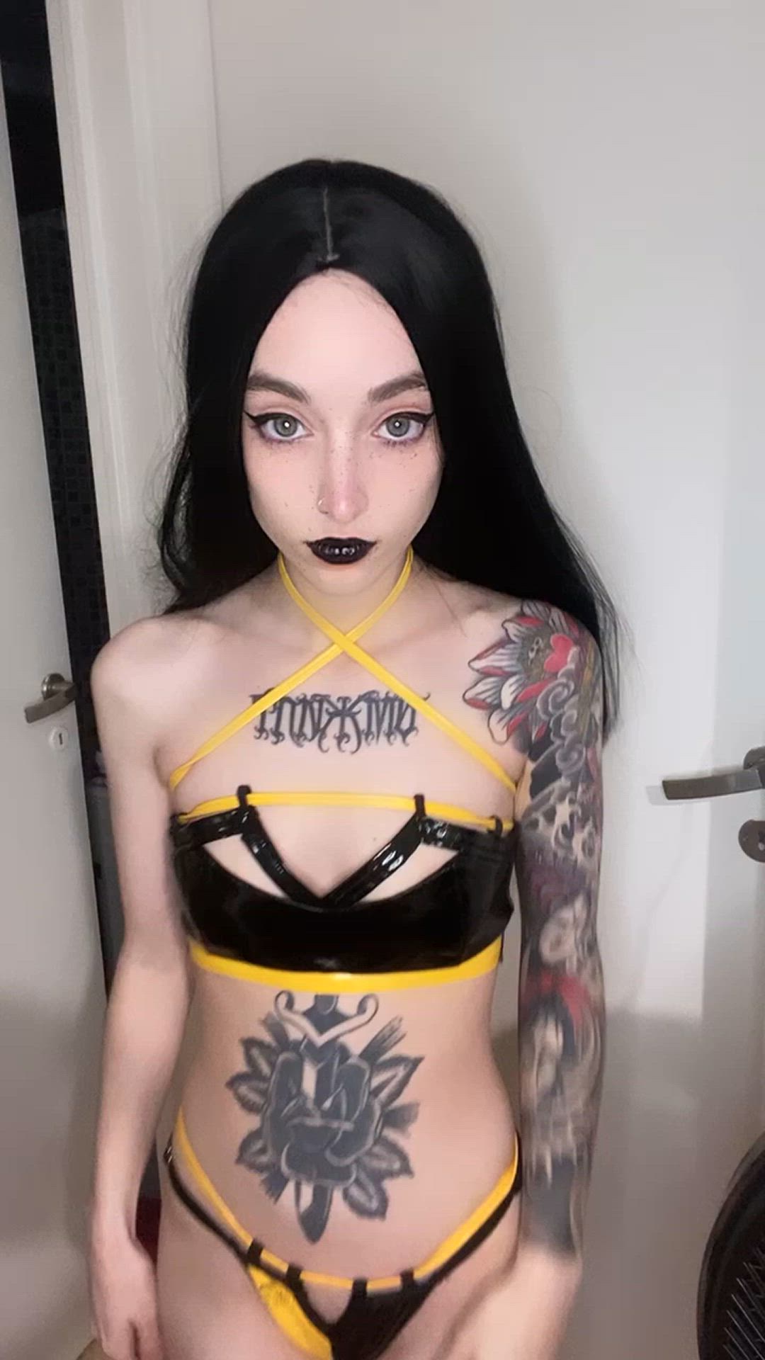 Willowx1 <strong>@willow_x1</strong> in porn video