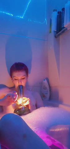 Zeph <strong>@mxzephyr</strong> in small tits bathtub alt porn video