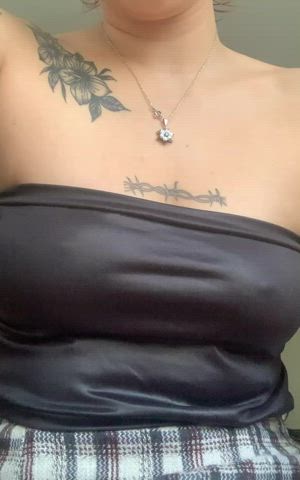 Zoe <strong>@zoelau</strong> in 19 years old small tits onlyfans tattoo boobs alt porn video