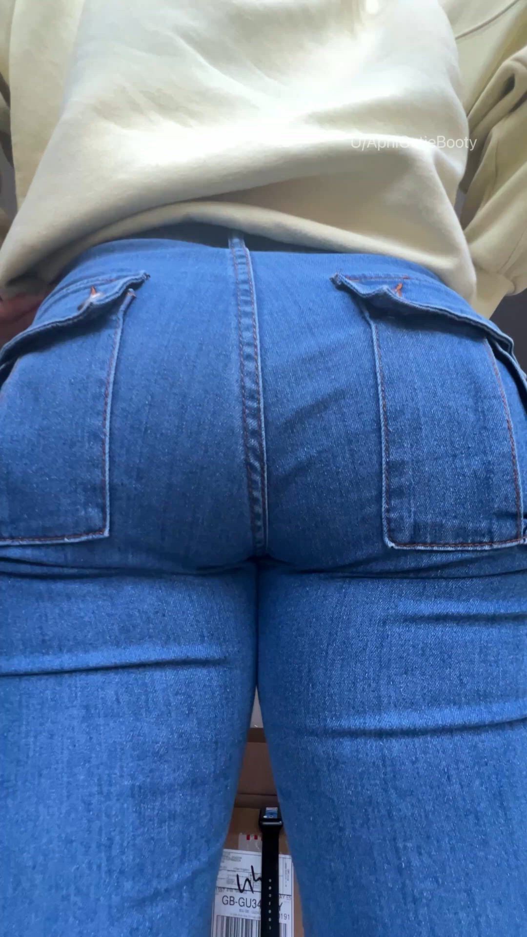 Jeans porn video with onlyfans model  <strong>@cutiebooty.x</strong>