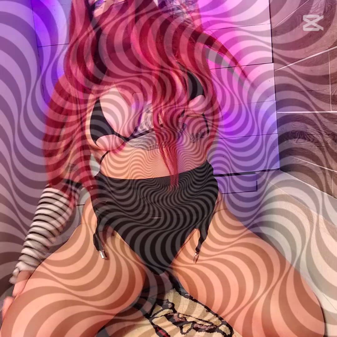 Dancing porn video with onlyfans model webbybelle <strong>@webbybelledomme</strong>