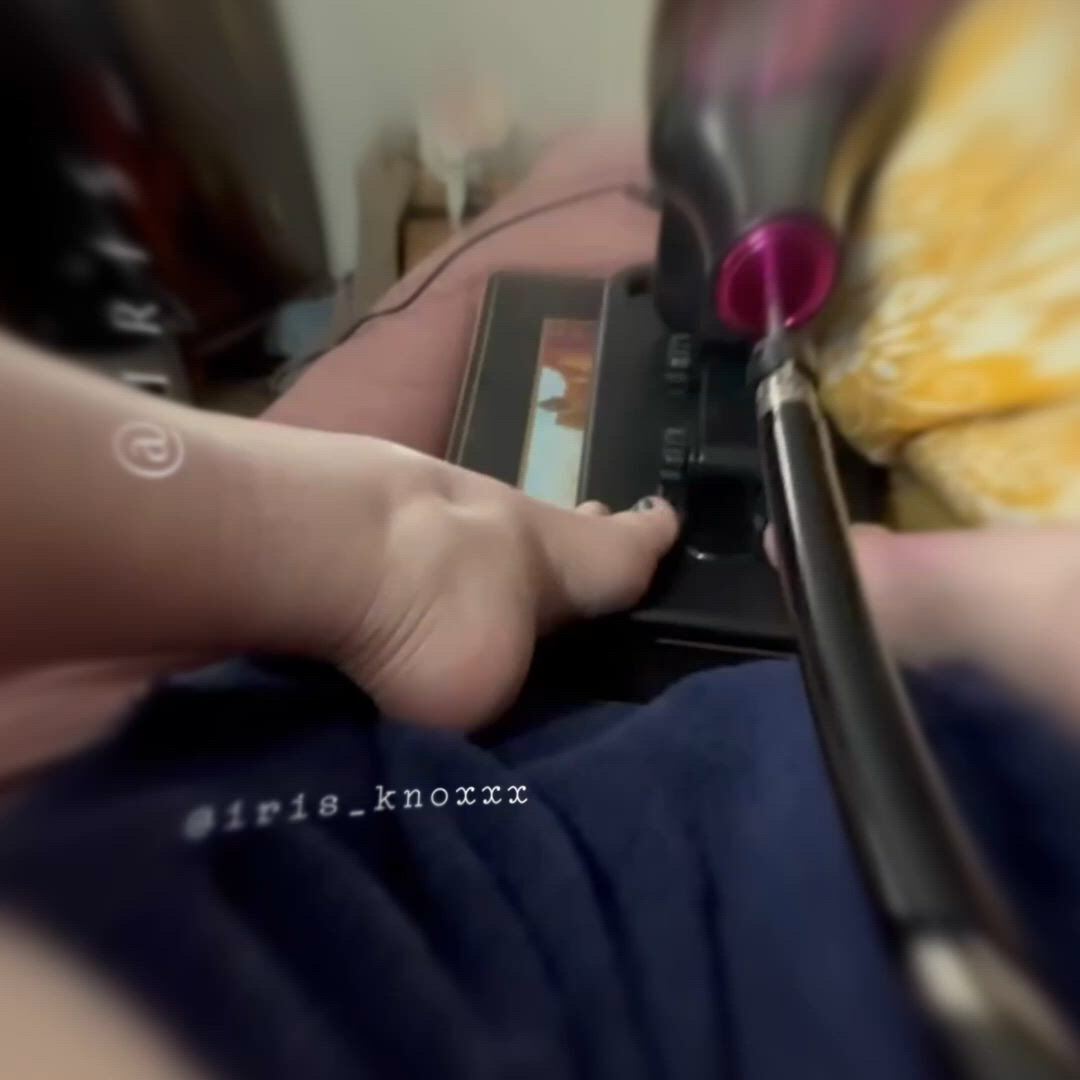 Amateur porn video with onlyfans model irisknoxxx <strong>@iris_knoxxx</strong>