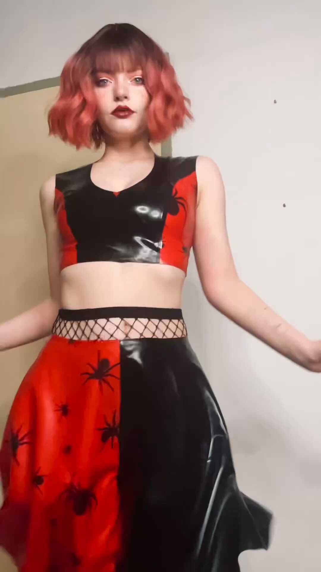 Goth porn video with onlyfans model Silver <strong>@thecutestkittycat</strong>